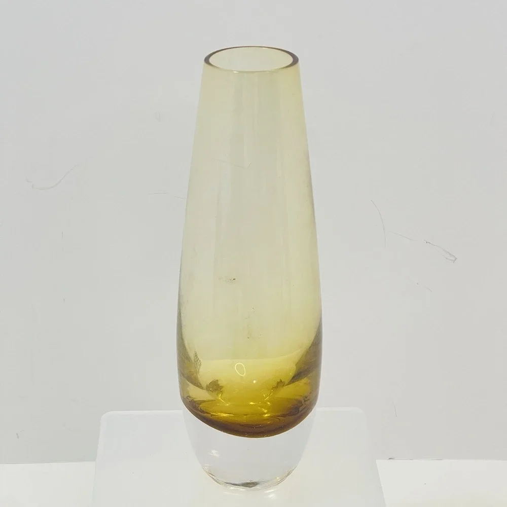 Sea Glasburk Signed Amber Bud Vase 7.25